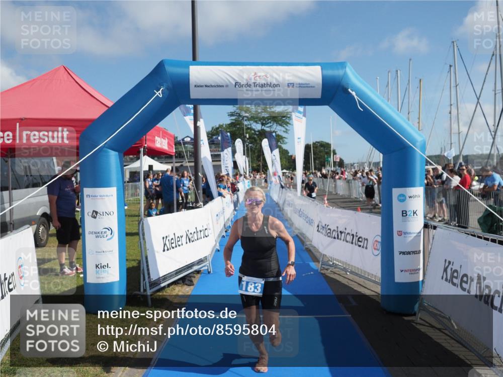 17.08.2025 - KN Förde Triathlon 2025 MichiJ http://msf.ph/oto/8595804 17.08.2025 10:39:56 Laufen 183 meine-sportfotos.de