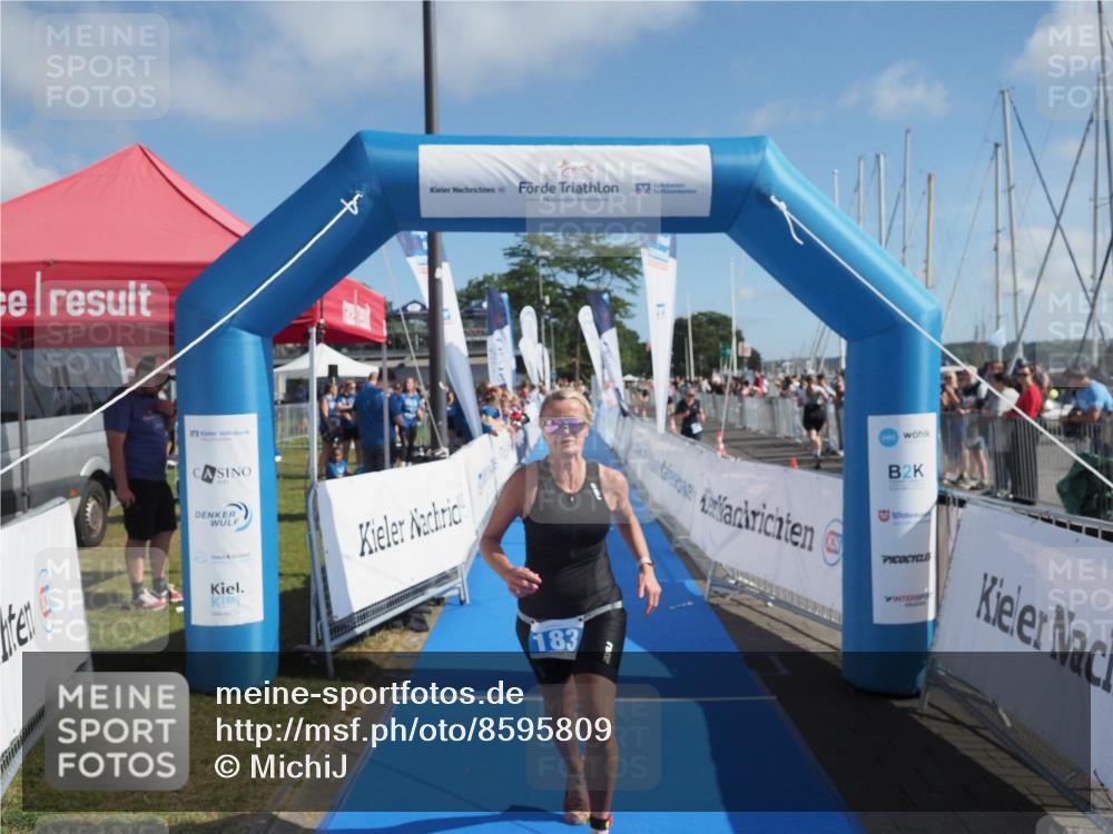 17.08.2025 - KN Förde Triathlon 2025 MichiJ http://msf.ph/oto/8595809 17.08.2025 10:39:56 Laufen 183 meine-sportfotos.de