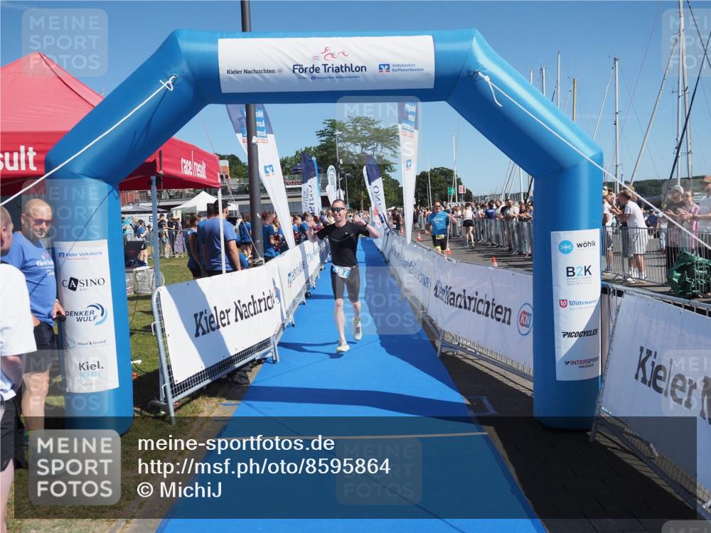 17.08.2025 - KN Förde Triathlon 2025 MichiJ http://msf.ph/oto/8595864 17.08.2025 12:04:51 Laufen 387 meine-sportfotos.de
