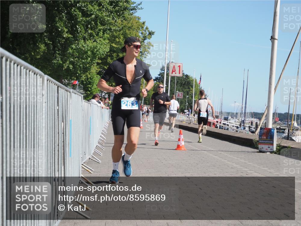 17.08.2025 - KN Förde Triathlon 2025 KatJ http://msf.ph/oto/8595869 17.08.2025 11:43:35 Laufen 263, 281 meine-sportfotos.de