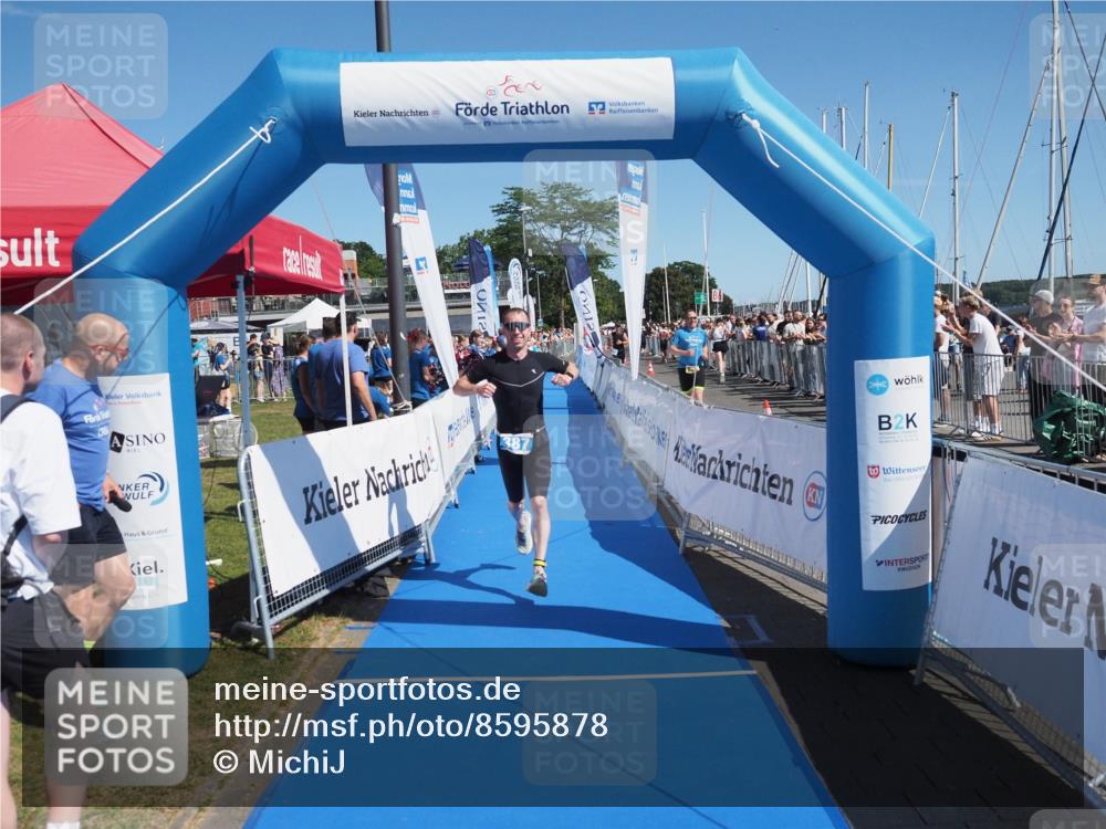 17.08.2025 - KN Förde Triathlon 2025 MichiJ http://msf.ph/oto/8595878 17.08.2025 12:04:51 Laufen 387 meine-sportfotos.de