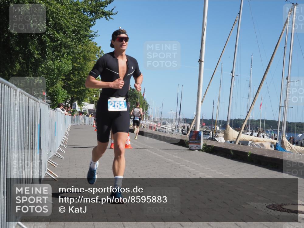 17.08.2025 - KN Förde Triathlon 2025 KatJ http://msf.ph/oto/8595883 17.08.2025 11:43:36 Laufen 263, 281 meine-sportfotos.de