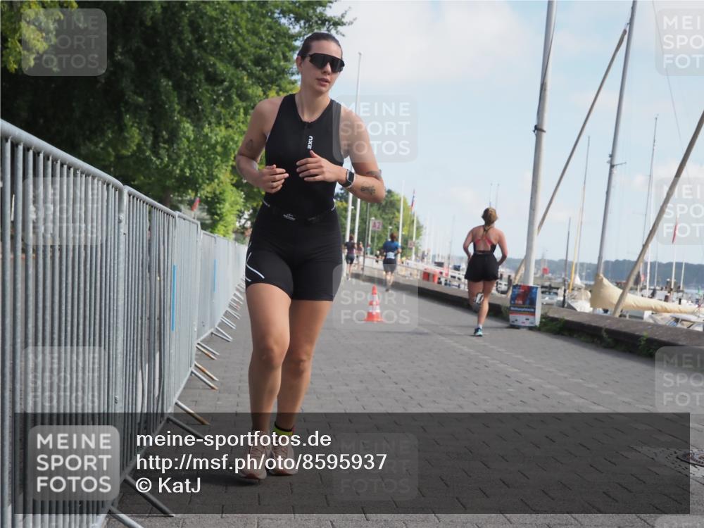 17.08.2025 - KN Förde Triathlon 2025 KatJ http://msf.ph/oto/8595937 17.08.2025 10:25:07 Laufen 200, 248 meine-sportfotos.de