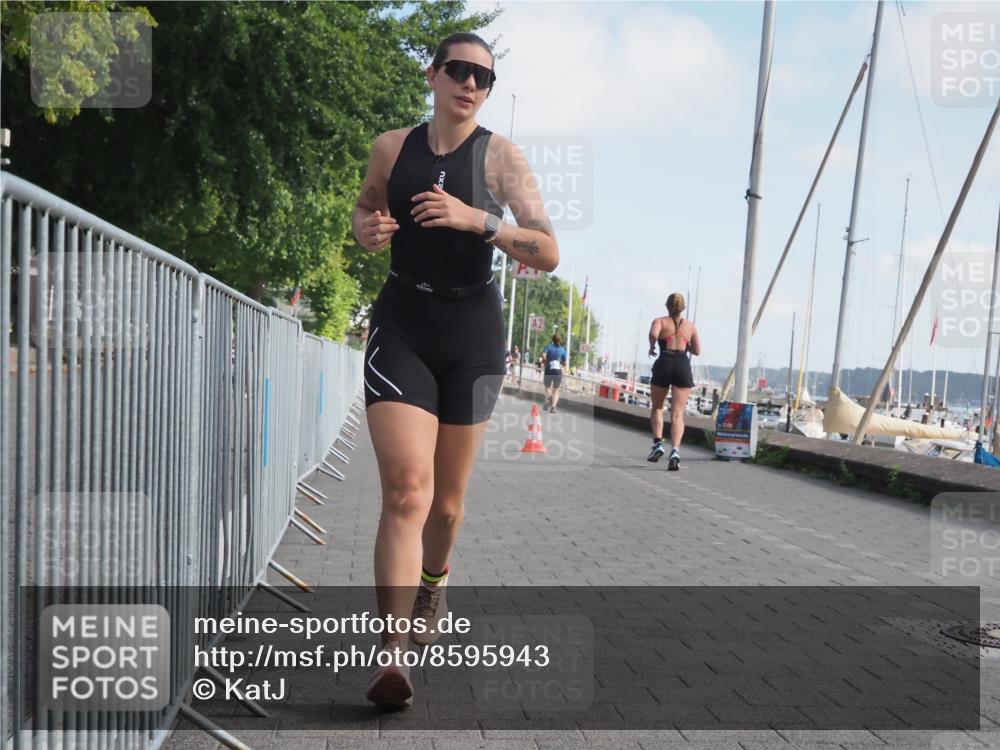 17.08.2025 - KN Förde Triathlon 2025 KatJ http://msf.ph/oto/8595943 17.08.2025 10:25:07 Laufen 200, 248 meine-sportfotos.de