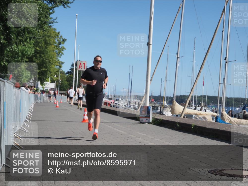 17.08.2025 - KN Förde Triathlon 2025 KatJ http://msf.ph/oto/8595971 17.08.2025 11:43:39 Laufen 263, 281 meine-sportfotos.de