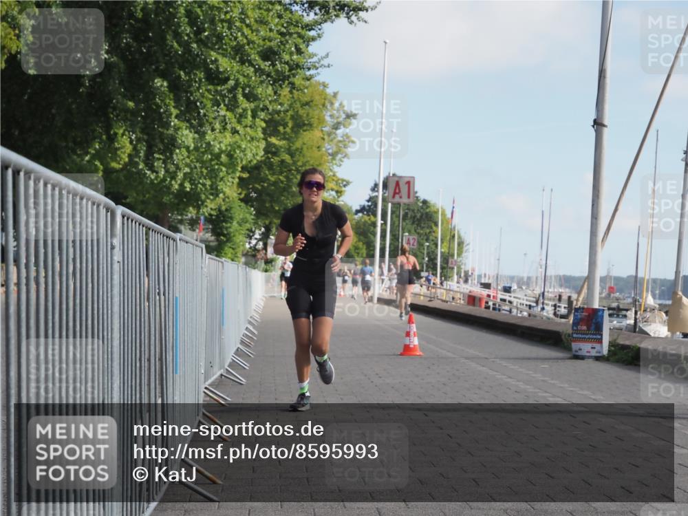 17.08.2025 - KN Förde Triathlon 2025 KatJ http://msf.ph/oto/8595993 17.08.2025 10:25:13 Laufen 200 meine-sportfotos.de