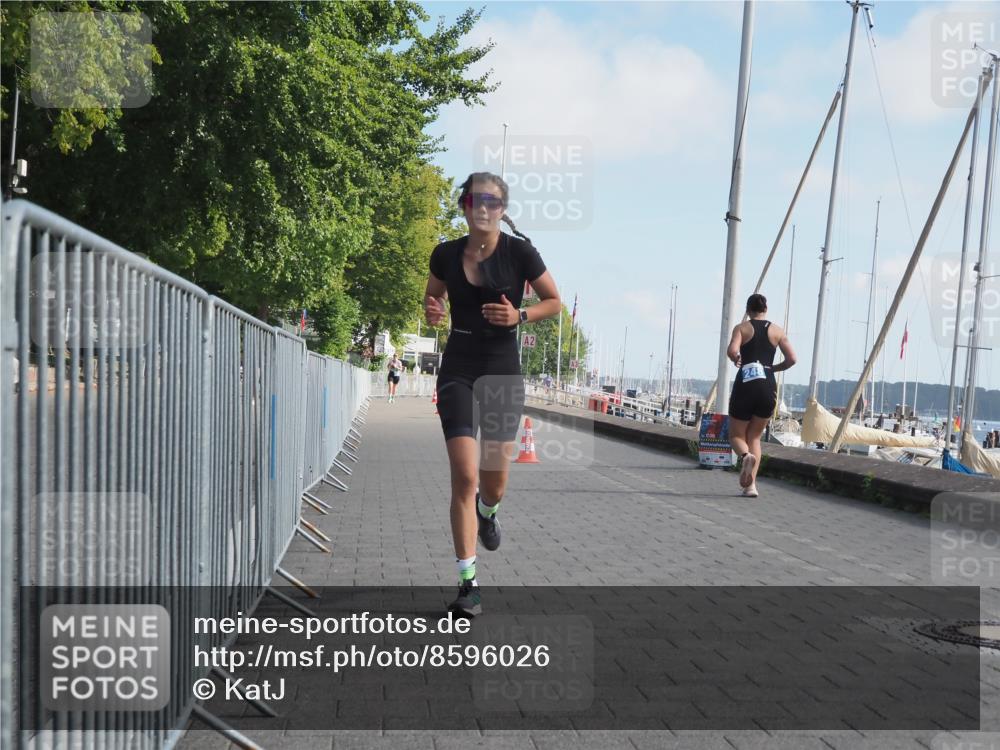 17.08.2025 - KN Förde Triathlon 2025 KatJ http://msf.ph/oto/8596026 17.08.2025 10:25:15 Laufen 200 meine-sportfotos.de