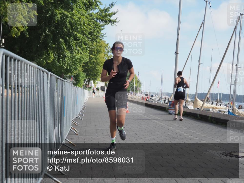 17.08.2025 - KN Förde Triathlon 2025 KatJ http://msf.ph/oto/8596031 17.08.2025 10:25:15 Laufen 200 meine-sportfotos.de