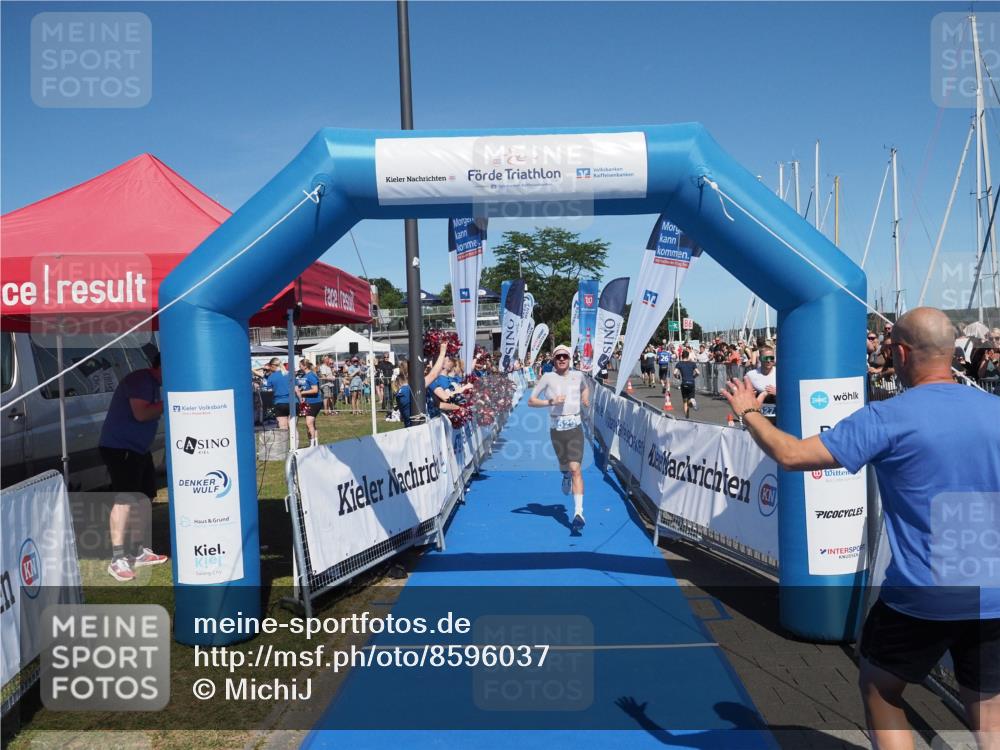 17.08.2025 - KN Förde Triathlon 2025 MichiJ http://msf.ph/oto/8596037 17.08.2025 13:57:53 Laufen 529 meine-sportfotos.de