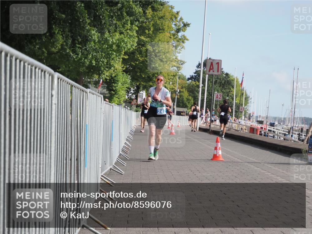 17.08.2025 - KN Förde Triathlon 2025 KatJ http://msf.ph/oto/8596076 17.08.2025 10:25:30 Laufen 242 meine-sportfotos.de