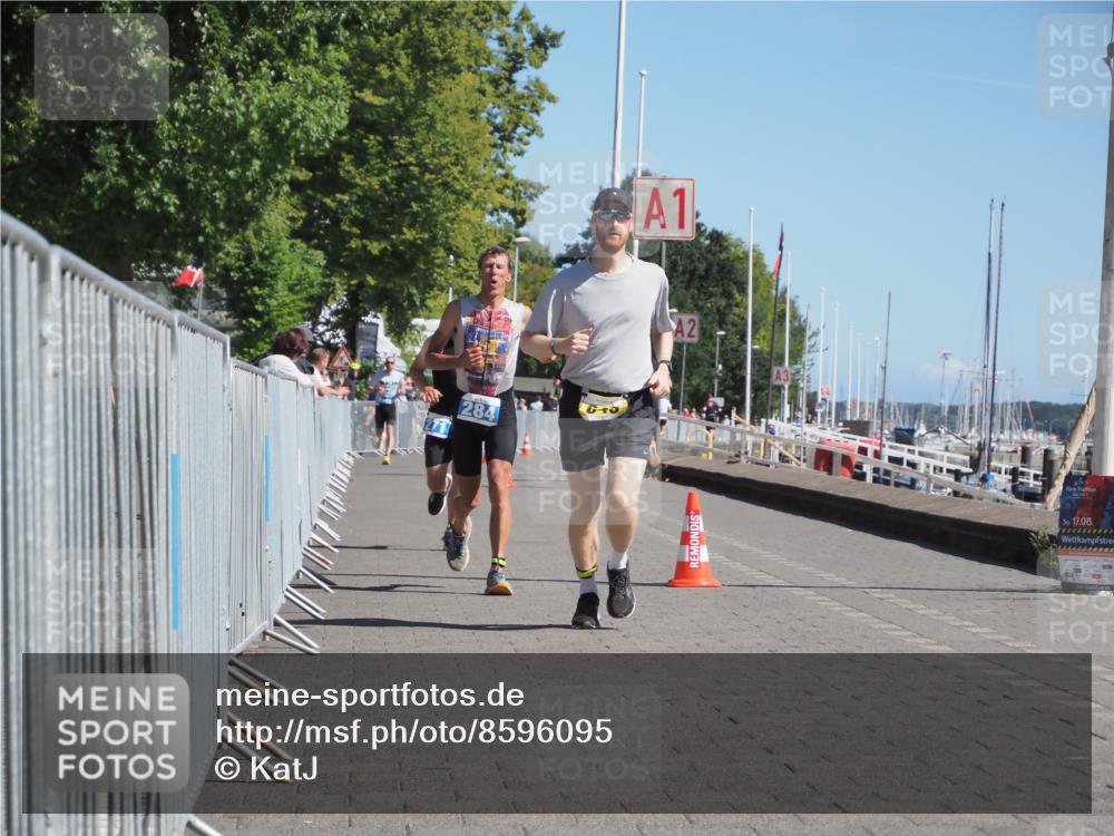17.08.2025 - KN Förde Triathlon 2025 KatJ http://msf.ph/oto/8596095 17.08.2025 11:43:55 Laufen 271, 284, 643 meine-sportfotos.de