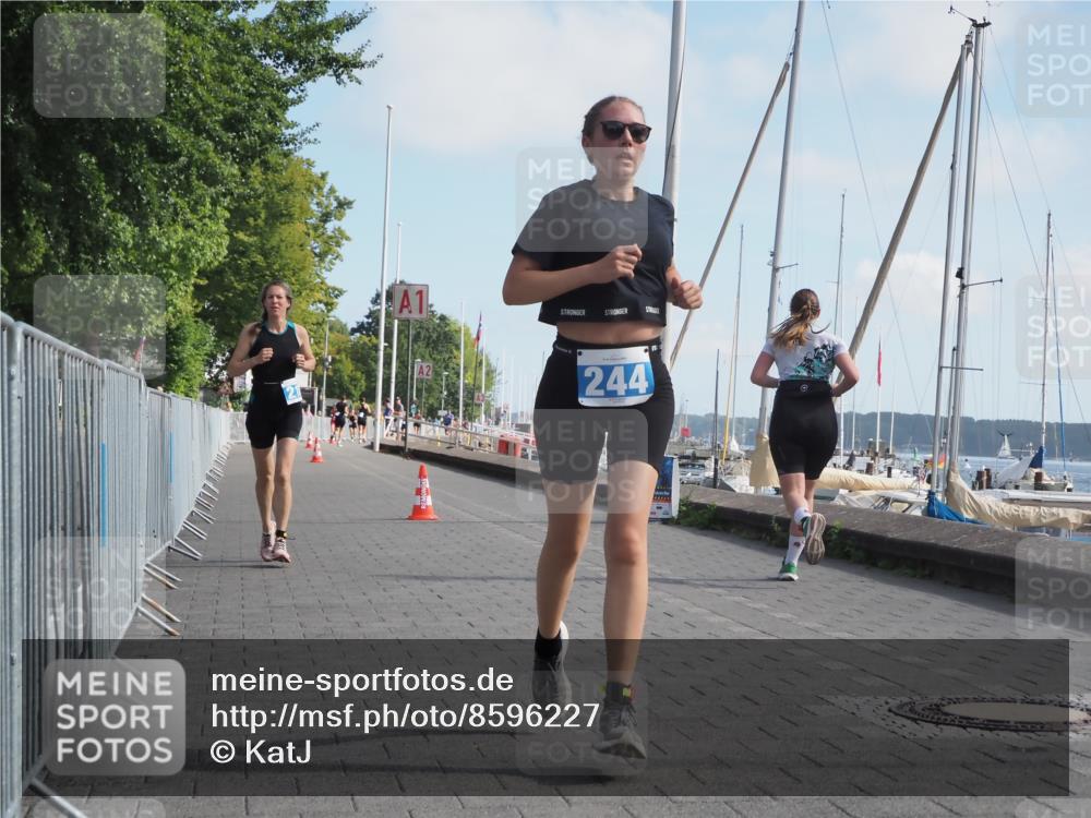 17.08.2025 - KN Förde Triathlon 2025 KatJ http://msf.ph/oto/8596227 17.08.2025 10:25:41 Laufen 218, 244 meine-sportfotos.de