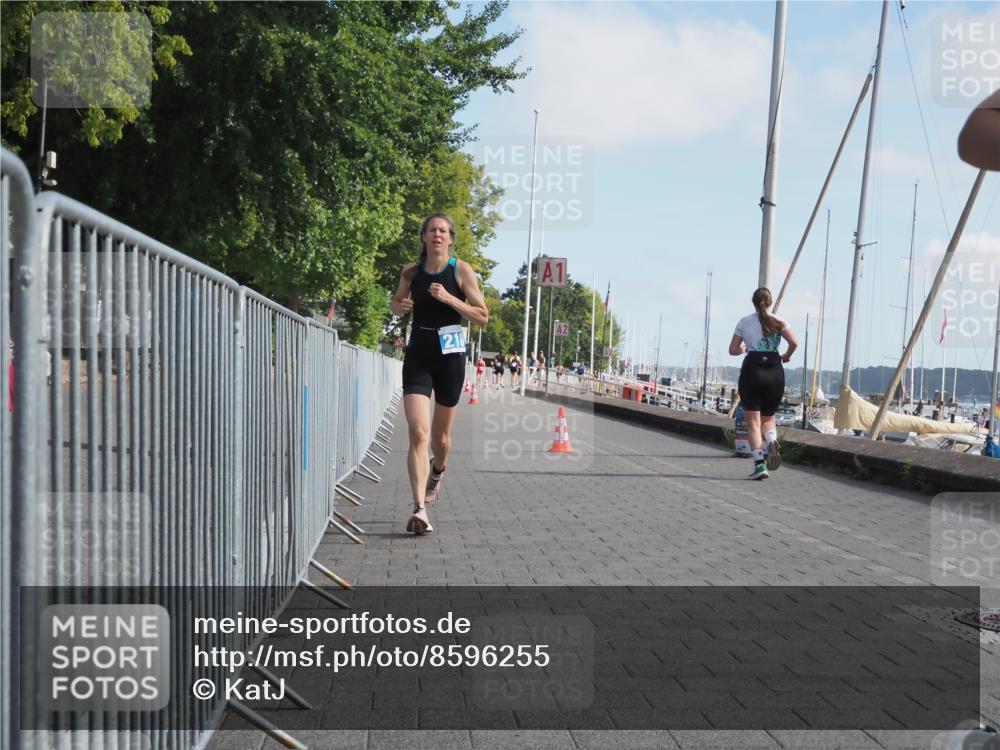 17.08.2025 - KN Förde Triathlon 2025 KatJ http://msf.ph/oto/8596255 17.08.2025 10:25:42 Laufen 218, 244 meine-sportfotos.de