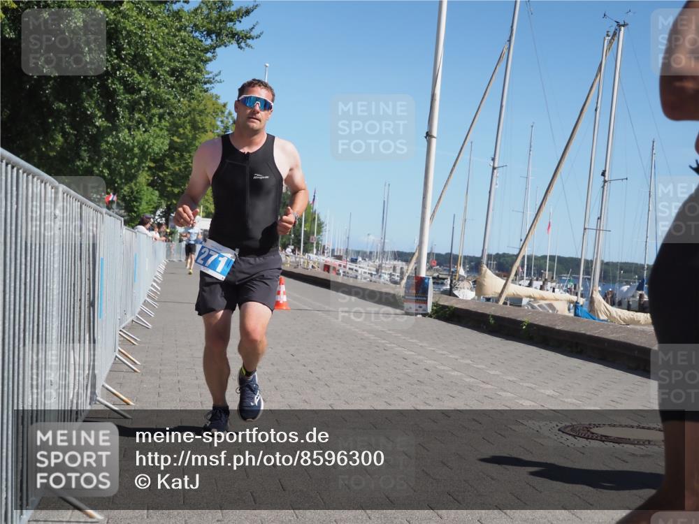 17.08.2025 - KN Förde Triathlon 2025 KatJ http://msf.ph/oto/8596300 17.08.2025 11:44:01 Laufen 271, 284, 643 meine-sportfotos.de