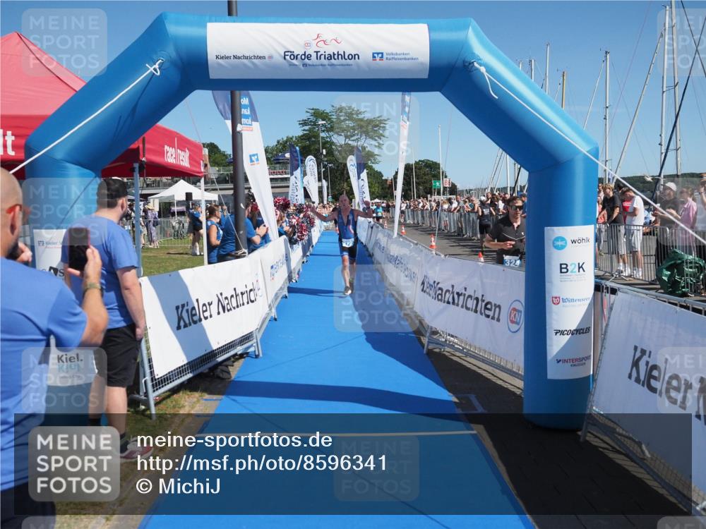 17.08.2025 - KN Förde Triathlon 2025 MichiJ http://msf.ph/oto/8596341 17.08.2025 12:06:04 Laufen 272 meine-sportfotos.de