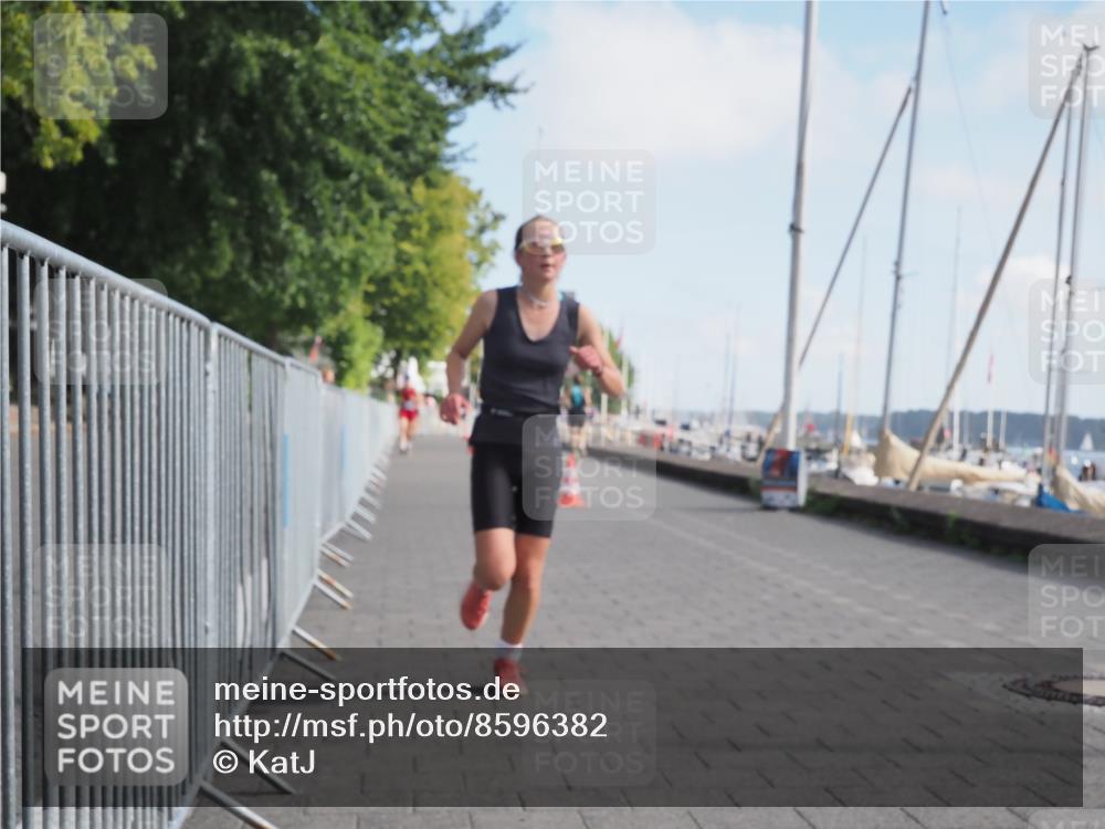 17.08.2025 - KN Förde Triathlon 2025 KatJ http://msf.ph/oto/8596382 17.08.2025 10:25:59 Laufen 152, 204 meine-sportfotos.de