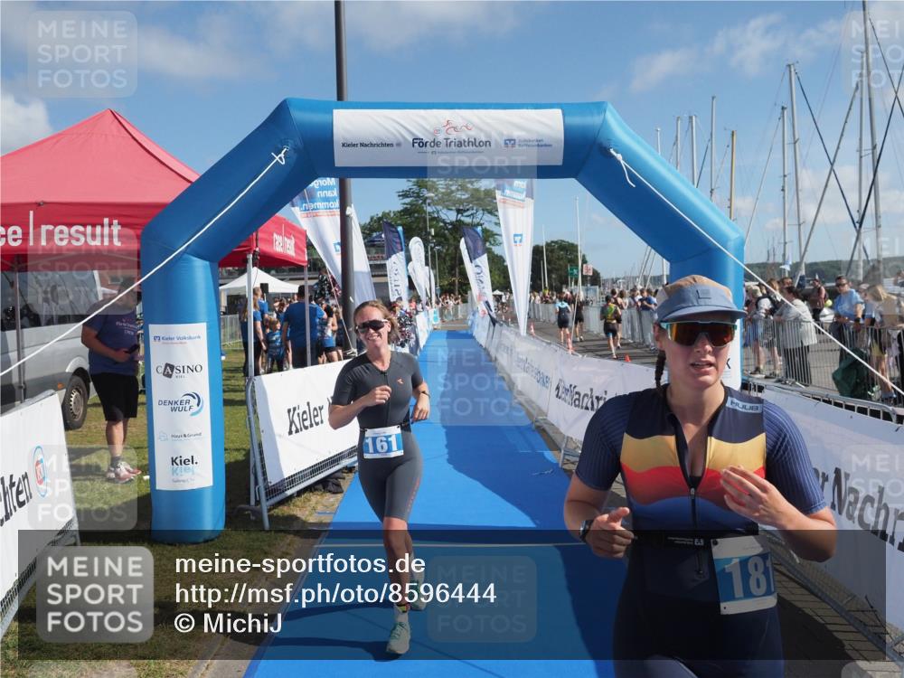 17.08.2025 - KN Förde Triathlon 2025 MichiJ http://msf.ph/oto/8596444 17.08.2025 10:40:56 Laufen 161, 181 meine-sportfotos.de