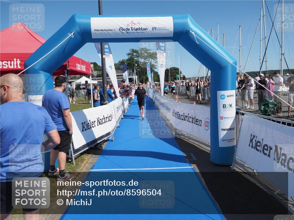 17.08.2025 - KN Förde Triathlon 2025 MichiJ http://msf.ph/oto/8596504 17.08.2025 12:06:11 Laufen 272, 281, 300 meine-sportfotos.de