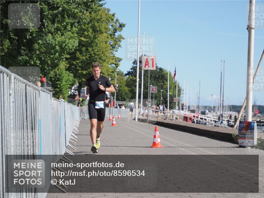 17.08.2025 - KN Förde Triathlon 2025 KatJ http://msf.ph/oto/8596534 17.08.2025 11:44:37 Laufen 295, 309 meine-sportfotos.de