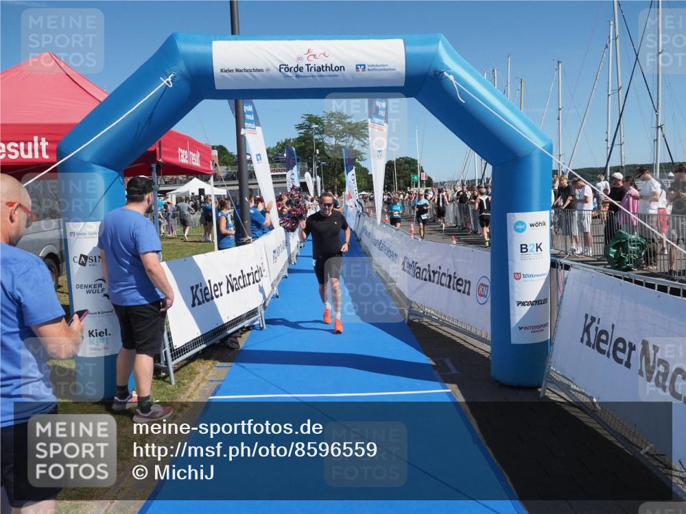 17.08.2025 - KN Förde Triathlon 2025 MichiJ http://msf.ph/oto/8596559 17.08.2025 12:06:12 Laufen 272, 281, 300 meine-sportfotos.de