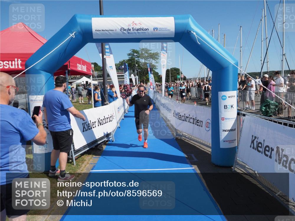 17.08.2025 - KN Förde Triathlon 2025 MichiJ http://msf.ph/oto/8596569 17.08.2025 12:06:13 Laufen 281, 300 meine-sportfotos.de