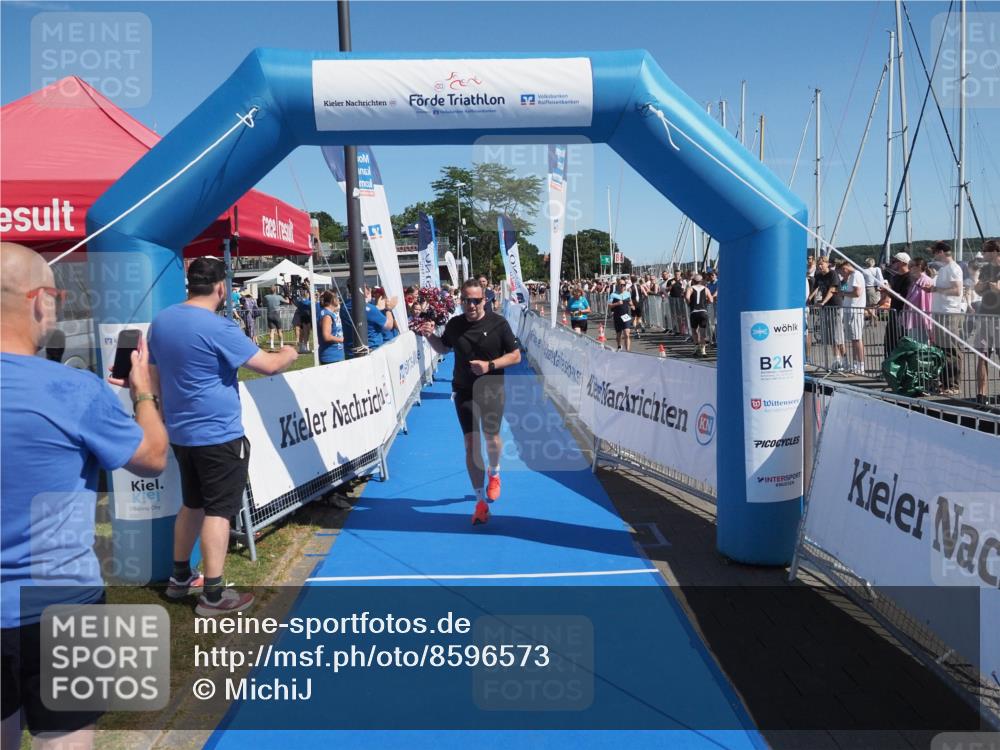 17.08.2025 - KN Förde Triathlon 2025 MichiJ http://msf.ph/oto/8596573 17.08.2025 12:06:13 Laufen 281, 300 meine-sportfotos.de