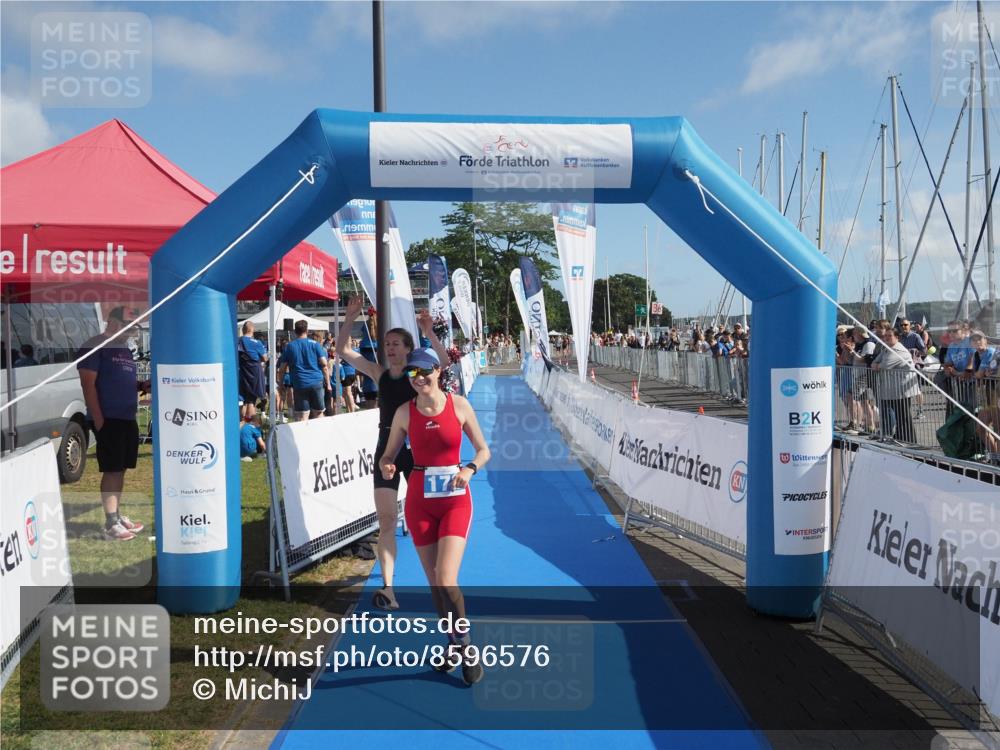 17.08.2025 - KN Förde Triathlon 2025 MichiJ http://msf.ph/oto/8596576 17.08.2025 10:41:29 Laufen 172, 218 meine-sportfotos.de