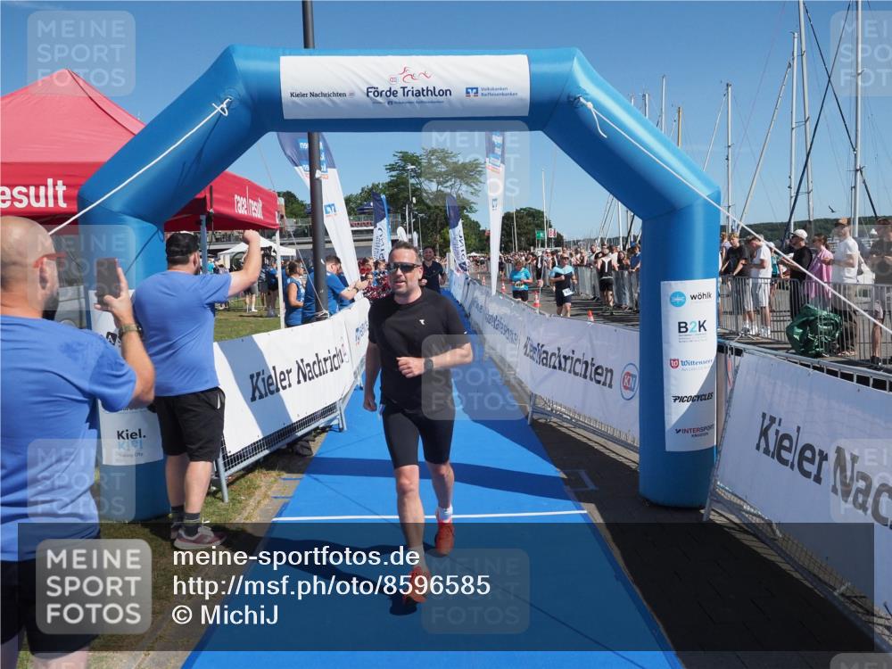 17.08.2025 - KN Förde Triathlon 2025 MichiJ http://msf.ph/oto/8596585 17.08.2025 12:06:13 Laufen 281, 300 meine-sportfotos.de