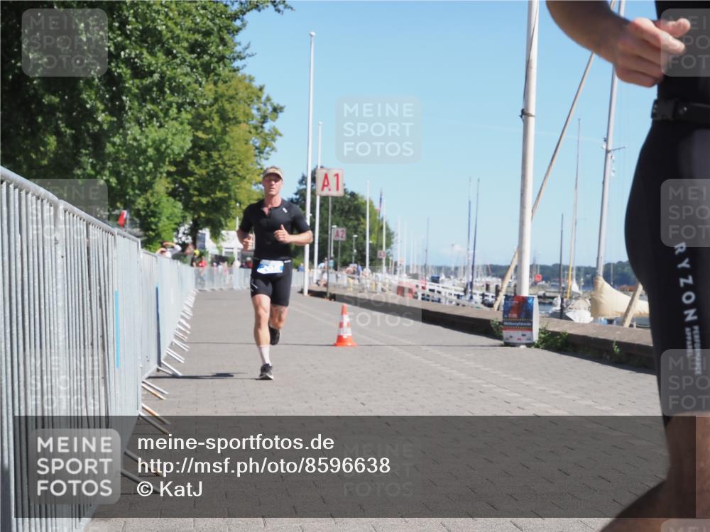 17.08.2025 - KN Förde Triathlon 2025 KatJ http://msf.ph/oto/8596638 17.08.2025 11:44:41 Laufen 295, 309 meine-sportfotos.de