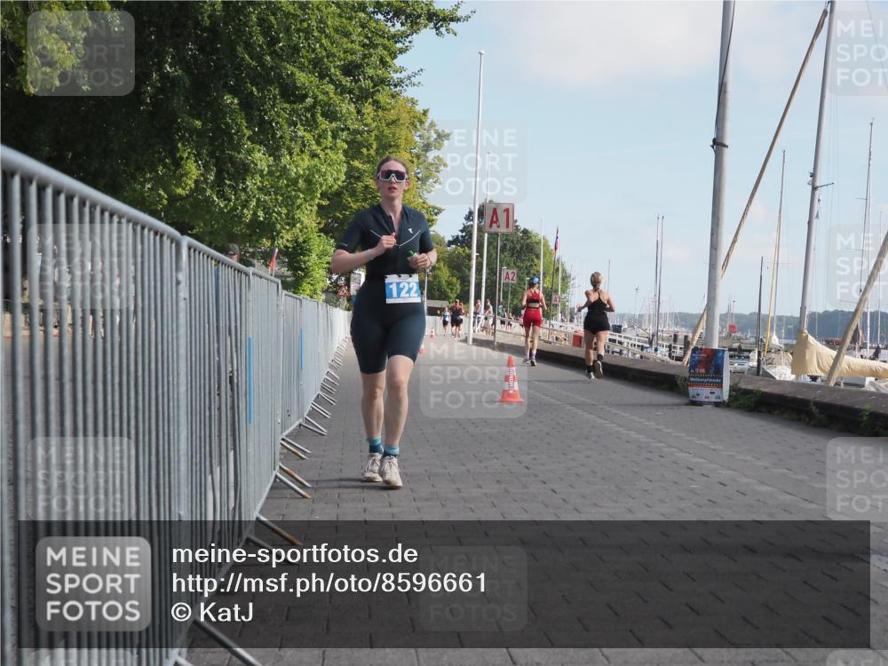 17.08.2025 - KN Förde Triathlon 2025 KatJ http://msf.ph/oto/8596661 17.08.2025 10:26:25 Laufen 122 meine-sportfotos.de