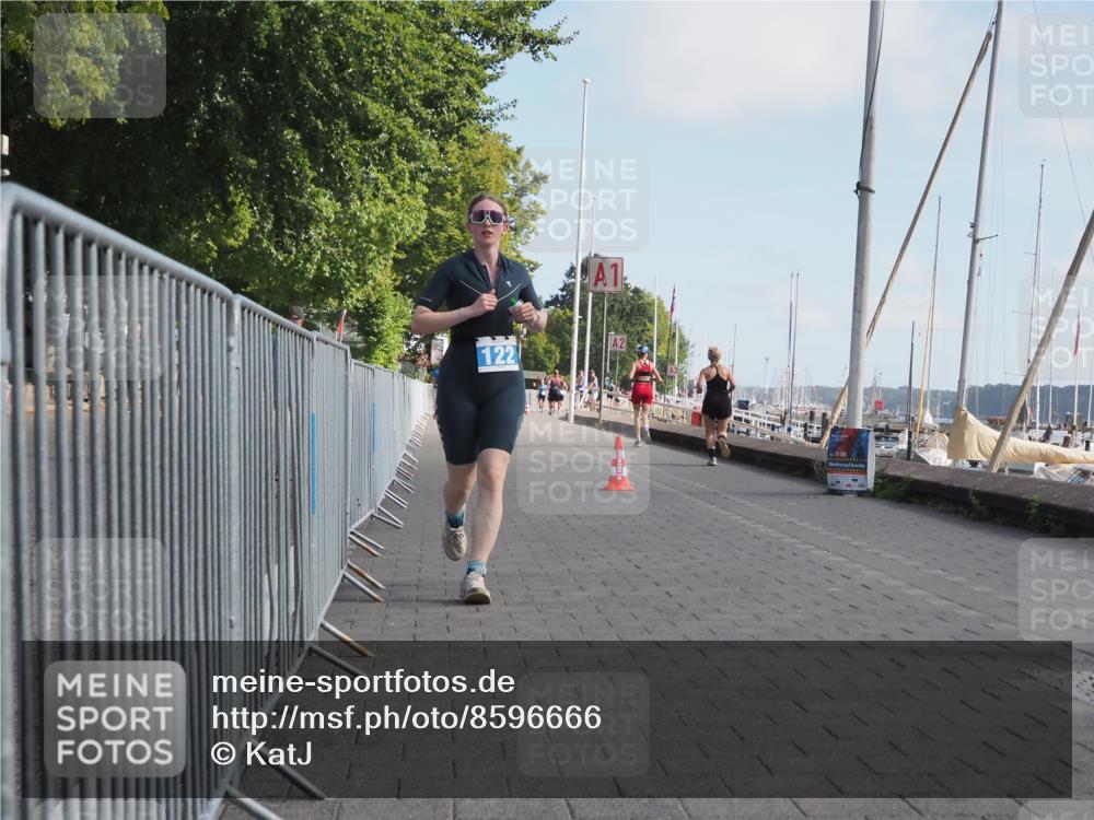 17.08.2025 - KN Förde Triathlon 2025 KatJ http://msf.ph/oto/8596666 17.08.2025 10:26:25 Laufen 122 meine-sportfotos.de