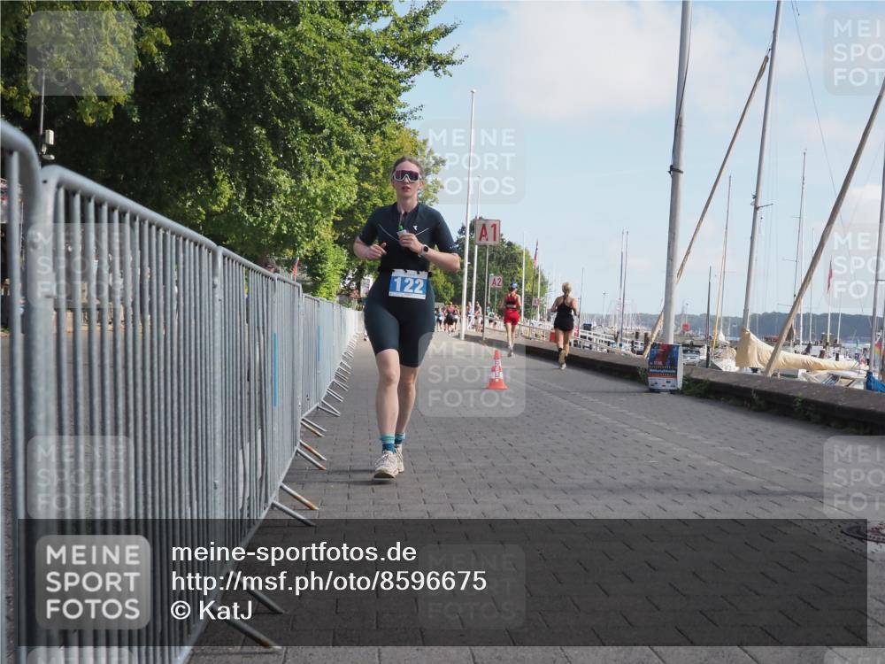 17.08.2025 - KN Förde Triathlon 2025 KatJ http://msf.ph/oto/8596675 17.08.2025 10:26:26 Laufen 122 meine-sportfotos.de