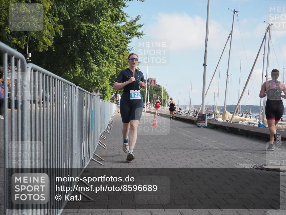 17.08.2025 - KN Förde Triathlon 2025 KatJ http://msf.ph/oto/8596689 17.08.2025 10:26:26 Laufen 122 meine-sportfotos.de