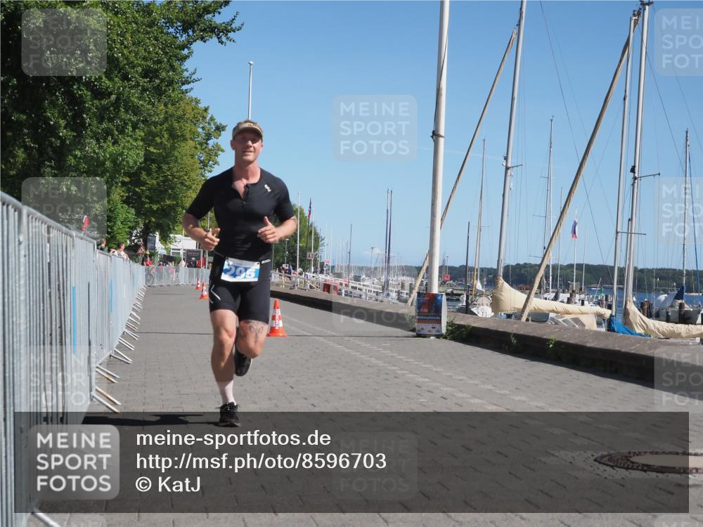 17.08.2025 - KN Förde Triathlon 2025 KatJ http://msf.ph/oto/8596703 17.08.2025 11:44:43 Laufen 295, 309 meine-sportfotos.de