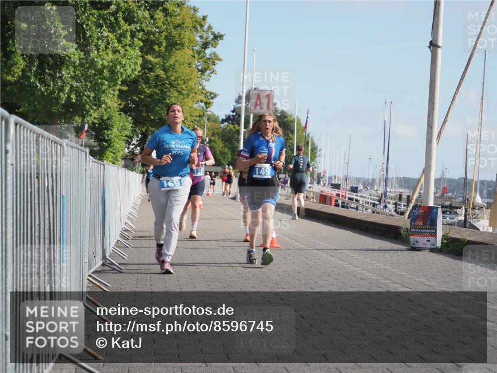 17.08.2025 - KN Förde Triathlon 2025 KatJ http://msf.ph/oto/8596745 17.08.2025 10:26:41 Laufen 102, 127, 149, 169, 184 meine-sportfotos.de