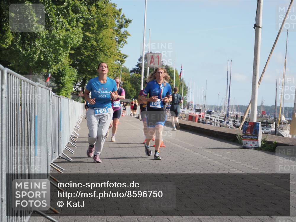 17.08.2025 - KN Förde Triathlon 2025 KatJ http://msf.ph/oto/8596750 17.08.2025 10:26:41 Laufen 102, 127, 149, 169, 184 meine-sportfotos.de