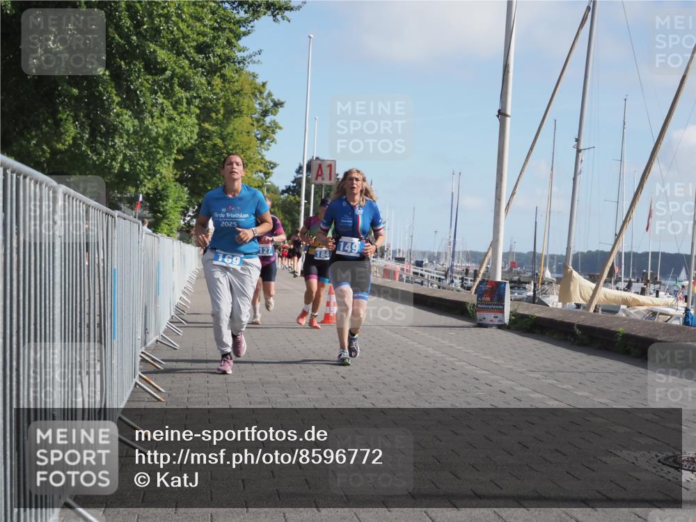 17.08.2025 - KN Förde Triathlon 2025 KatJ http://msf.ph/oto/8596772 17.08.2025 10:26:42 Laufen 102, 127, 149, 169, 184 meine-sportfotos.de