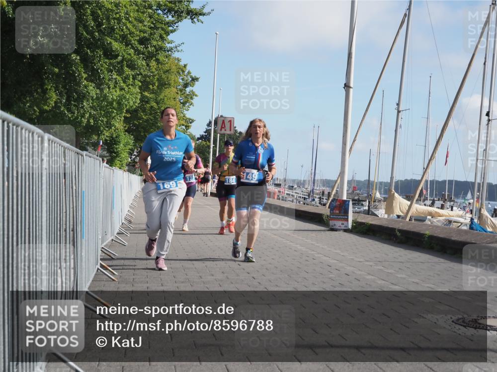 17.08.2025 - KN Förde Triathlon 2025 KatJ http://msf.ph/oto/8596788 17.08.2025 10:26:43 Laufen 102, 127, 149, 169, 184 meine-sportfotos.de