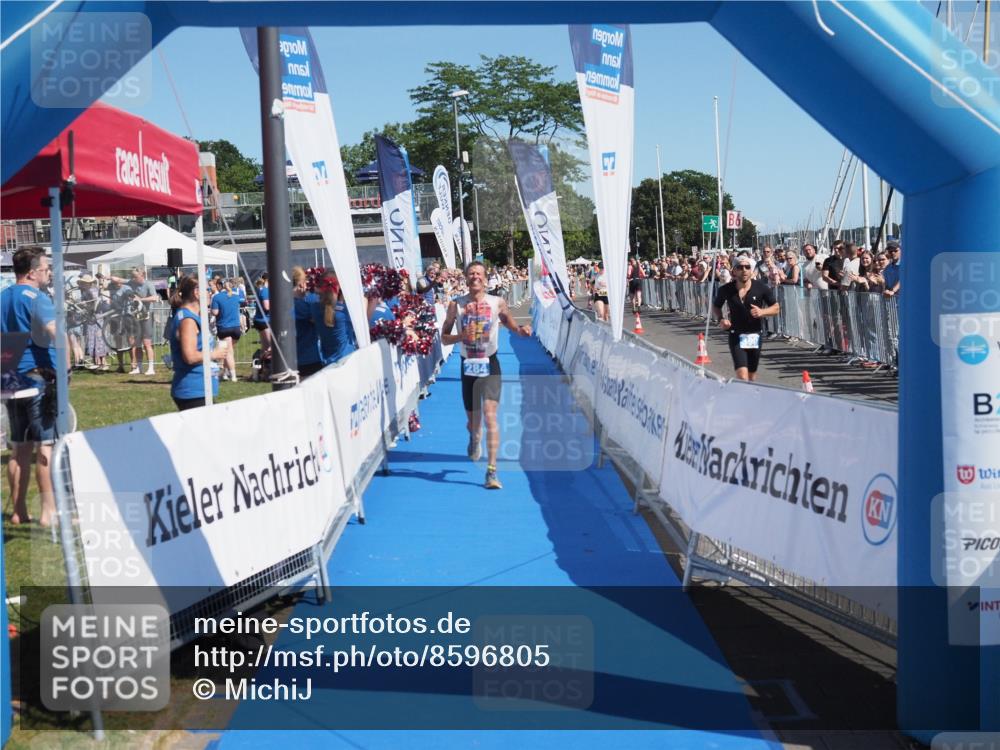 17.08.2025 - KN Förde Triathlon 2025 MichiJ http://msf.ph/oto/8596805 17.08.2025 12:06:39 Laufen 284 meine-sportfotos.de