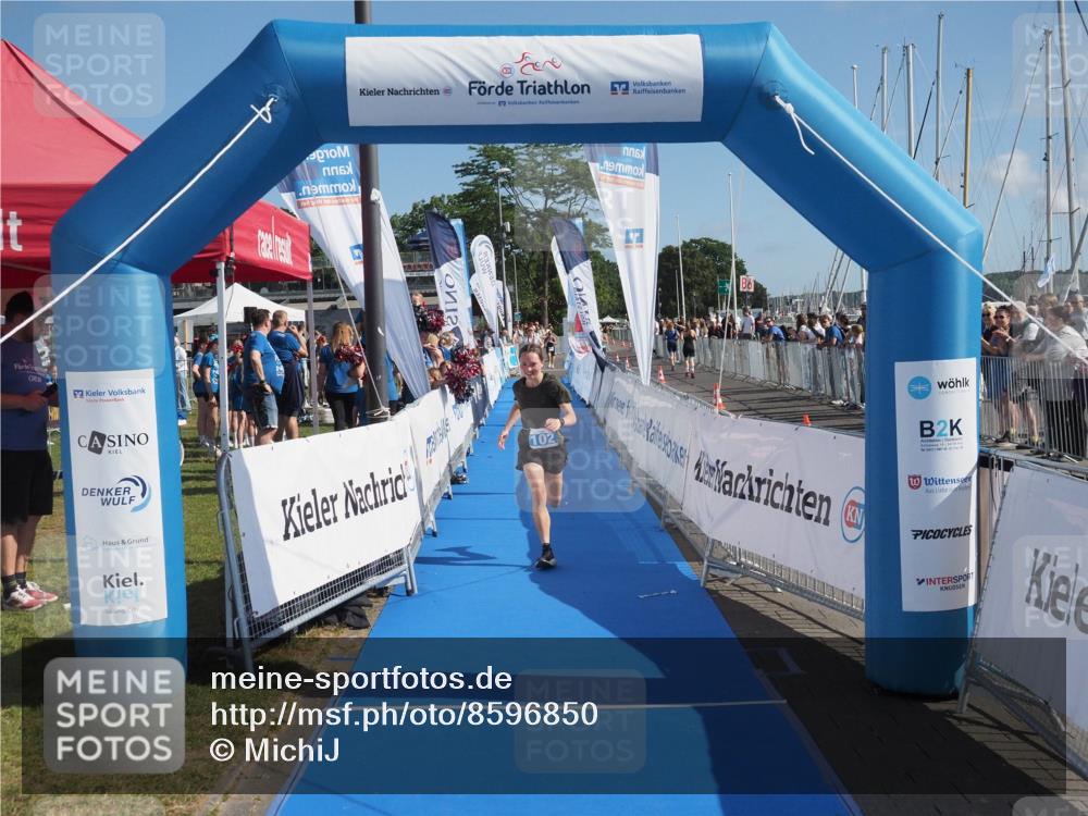 17.08.2025 - KN Förde Triathlon 2025 MichiJ http://msf.ph/oto/8596850 17.08.2025 10:41:53 Laufen 102, 182 meine-sportfotos.de