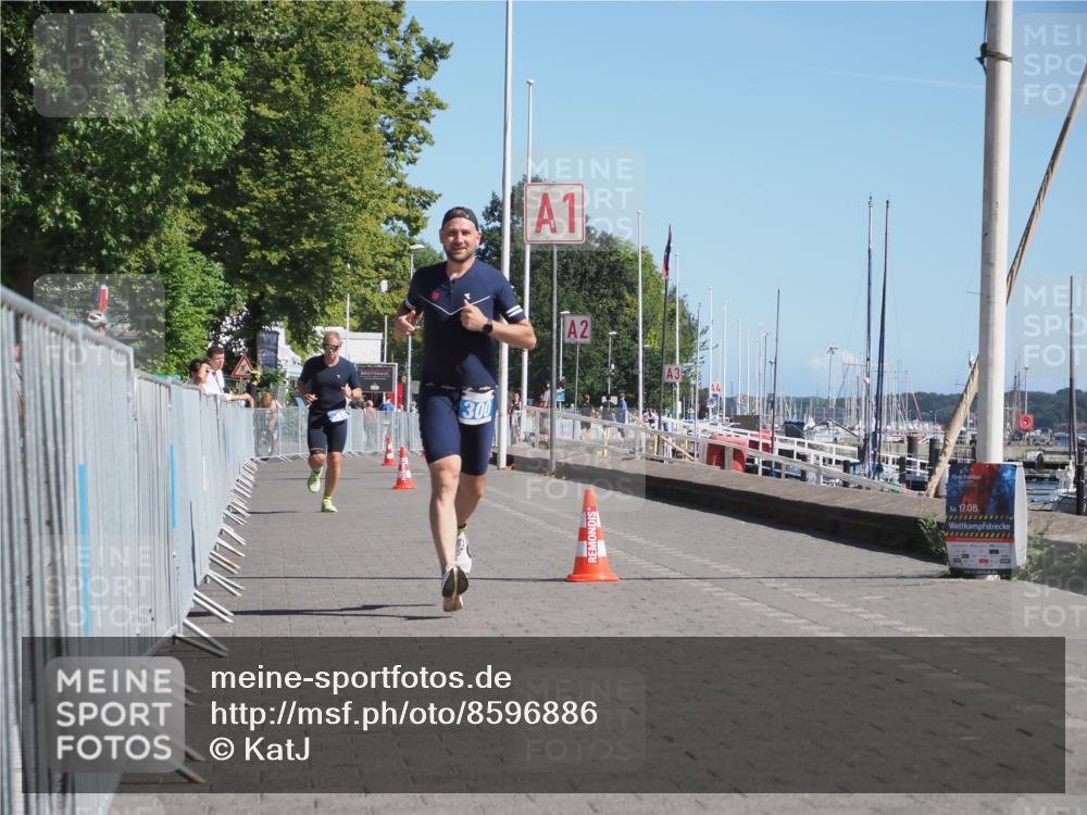 17.08.2025 - KN Förde Triathlon 2025 KatJ http://msf.ph/oto/8596886 17.08.2025 11:45:20 Laufen 300 meine-sportfotos.de