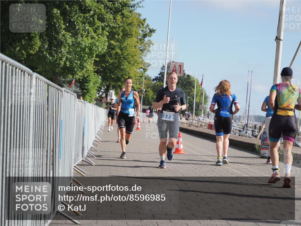 17.08.2025 - KN Förde Triathlon 2025 KatJ http://msf.ph/oto/8596985 17.08.2025 10:26:53 Laufen 173, 180, 211 meine-sportfotos.de