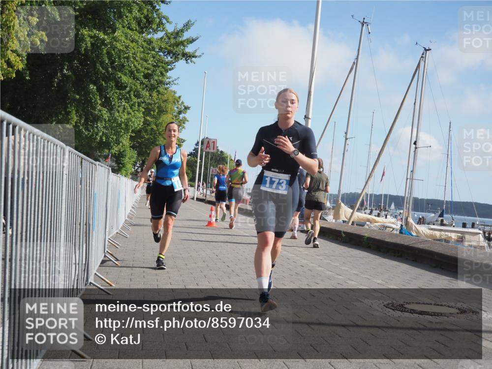 17.08.2025 - KN Förde Triathlon 2025 KatJ http://msf.ph/oto/8597034 17.08.2025 10:26:56 Laufen 173, 180, 211 meine-sportfotos.de