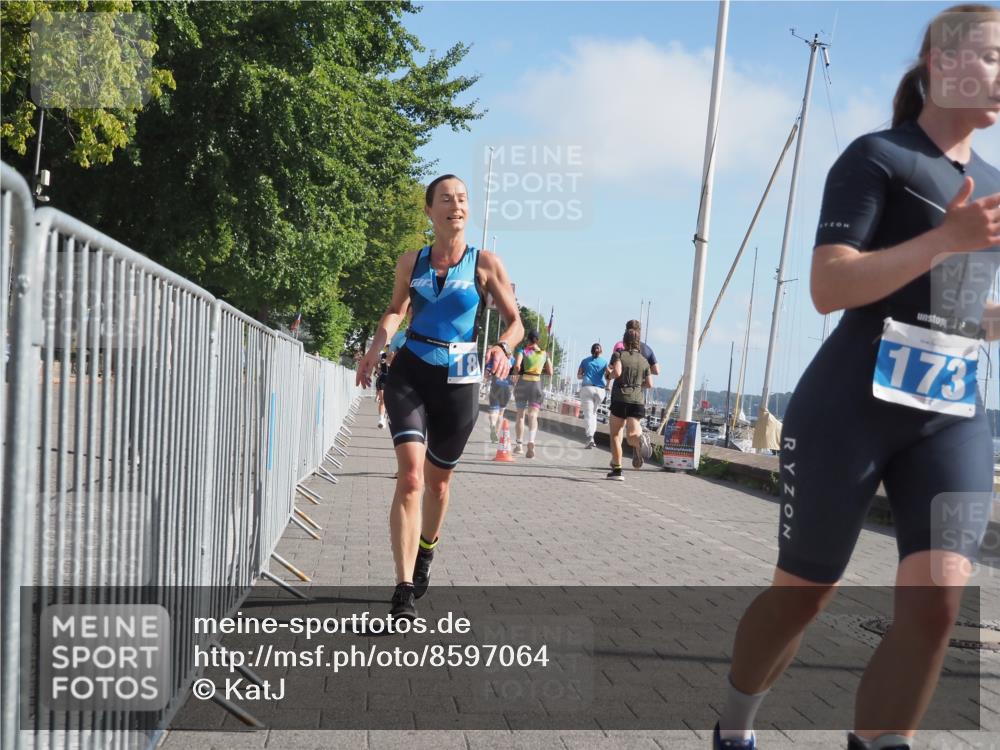 17.08.2025 - KN Förde Triathlon 2025 KatJ http://msf.ph/oto/8597064 17.08.2025 10:26:57 Laufen 173, 180, 211 meine-sportfotos.de