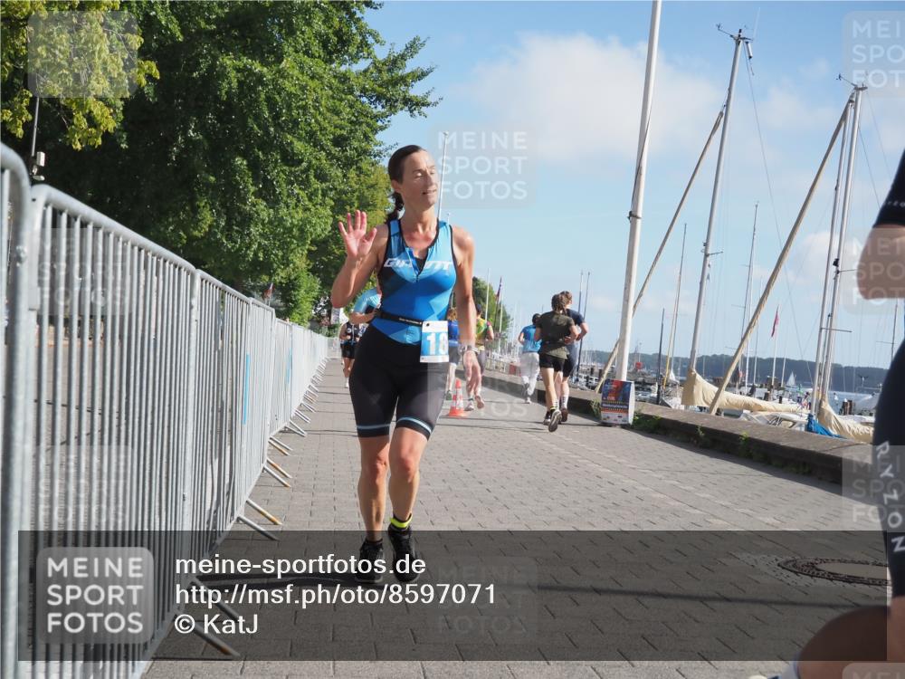 17.08.2025 - KN Förde Triathlon 2025 KatJ http://msf.ph/oto/8597071 17.08.2025 10:26:57 Laufen 173, 180, 211 meine-sportfotos.de