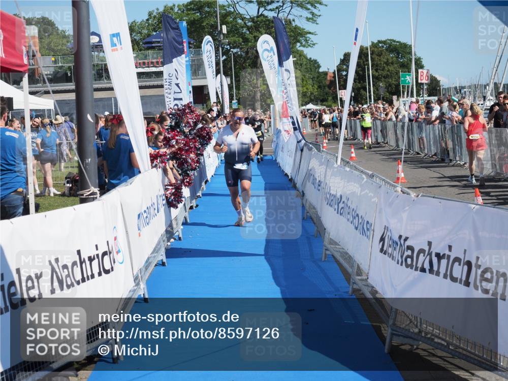 17.08.2025 - KN Förde Triathlon 2025 MichiJ http://msf.ph/oto/8597126 17.08.2025 12:07:33 Laufen 263, 323 meine-sportfotos.de