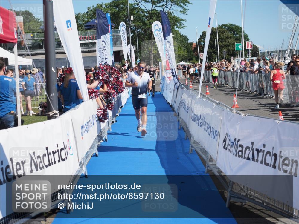 17.08.2025 - KN Förde Triathlon 2025 MichiJ http://msf.ph/oto/8597130 17.08.2025 12:07:33 Laufen 263, 323 meine-sportfotos.de