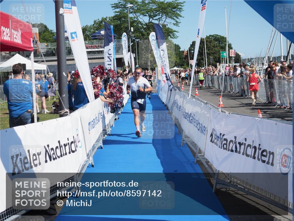 17.08.2025 - KN Förde Triathlon 2025 MichiJ http://msf.ph/oto/8597142 17.08.2025 12:07:33 Laufen 263, 323 meine-sportfotos.de