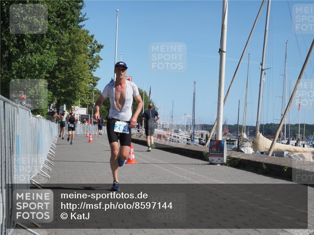 17.08.2025 - KN Förde Triathlon 2025 KatJ http://msf.ph/oto/8597144 17.08.2025 11:45:44 Laufen 264 meine-sportfotos.de