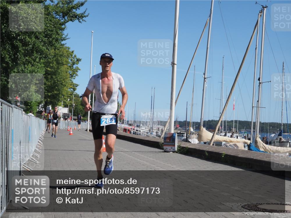 17.08.2025 - KN Förde Triathlon 2025 KatJ http://msf.ph/oto/8597173 17.08.2025 11:45:45 Laufen 264 meine-sportfotos.de